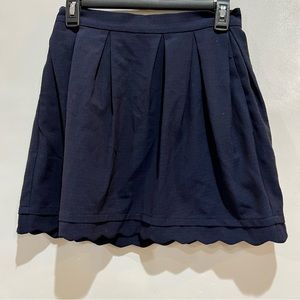 BCBGgeneration Women’s skirt blue size 2 scalloped hem back zip pockets